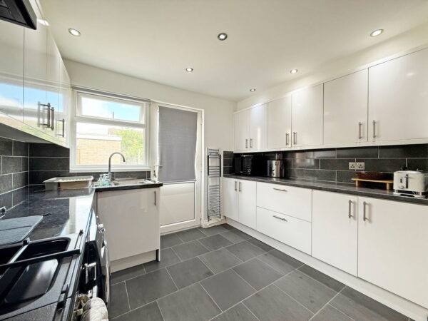 St. Johns Avenue, Kempston, Bedford, Bedfordshire, MK42 8JL