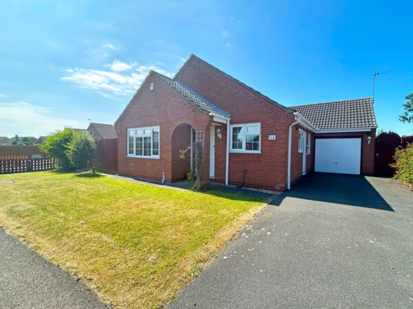 Thames Crescent, Hogsthorpe, Skegness, Lincolnshire, PE24 5PS
