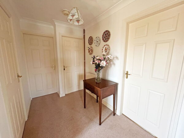 Thames Crescent, Hogsthorpe, Skegness, Lincolnshire, PE24 5PS
