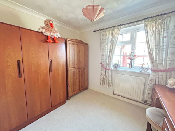 Thames Crescent, Hogsthorpe, Skegness, Lincolnshire, PE24 5PS