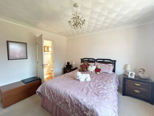 Thames Crescent, Hogsthorpe, Skegness, Lincolnshire, PE24 5PS