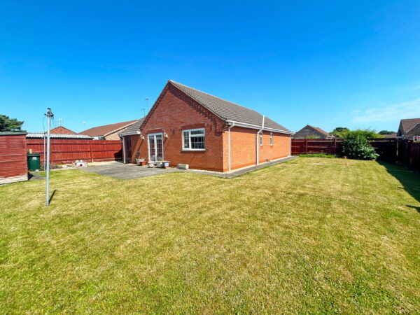 Thames Crescent, Hogsthorpe, Skegness, Lincolnshire, PE24 5PS