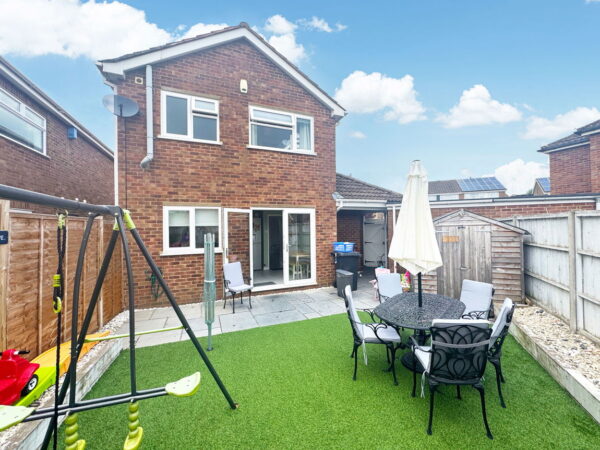 St Johns Avenue, Northampton, NN2 8RU