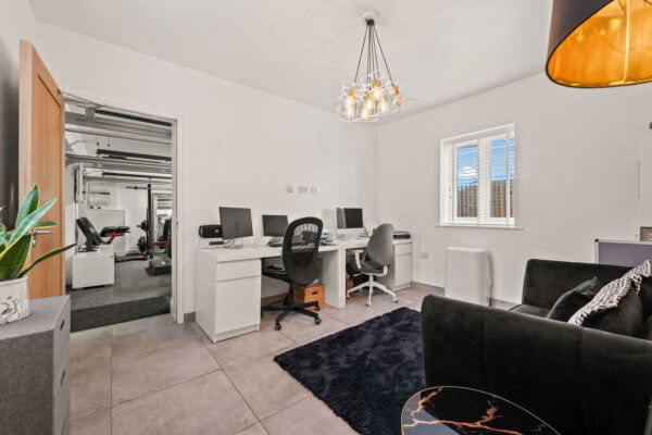 Ethel Avenue, Nottingham, Nottinghamshire, NG3 6HD