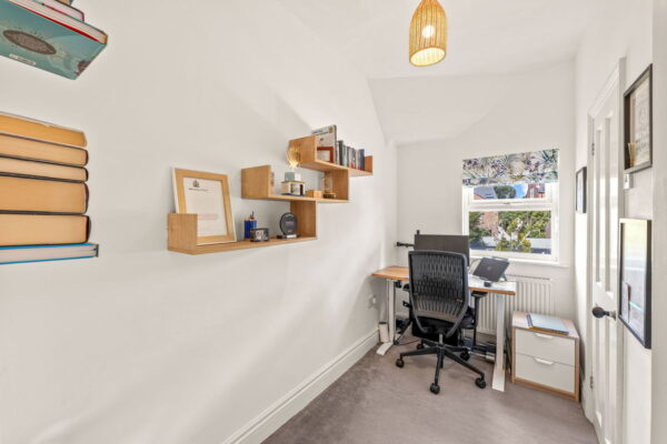 Fleeman Grove, West Bridgford, Nottingham, Nottinghamshire, NG2 5BH