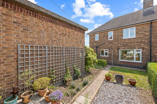 Holmewood Crescent, Nottingham, Nottinghamshire, NG5 5JG