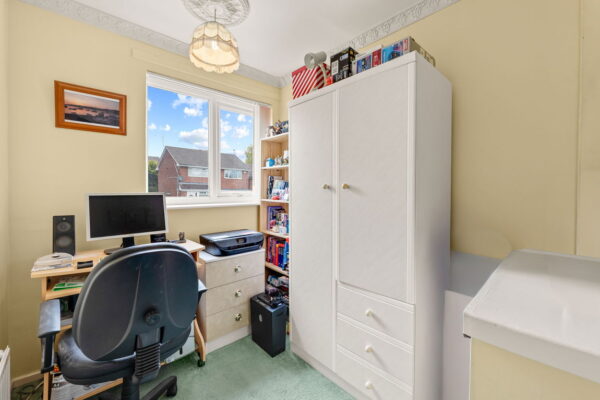 Verder Grove, Nottingham, NG5 9BH