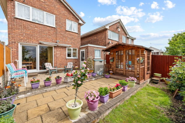 Verder Grove, Nottingham, NG5 9BH