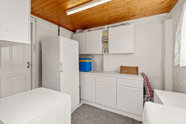 Verder Grove, Nottingham, NG5 9BH