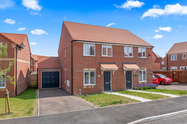 Diamond Close, New Ollerton, Nottinghamshire, NG22 9YP