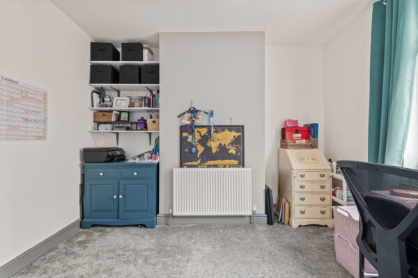 East Grove, Nottingham, Nottinghamshire, NG7 7LP
