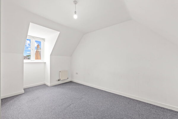 Green Close, Irthlingborough, NN9 5UN