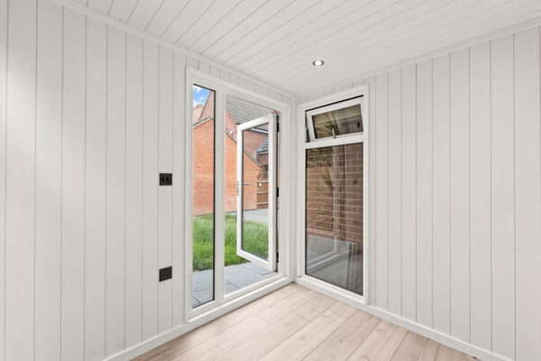 Green Close, Irthlingborough, NN9 5UN