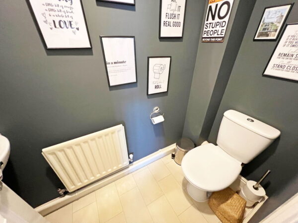 Lodge Road, Fleckney, Leicester, LE8 8BX