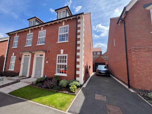 Catlow Street, Hugglescote, LE67 2JF