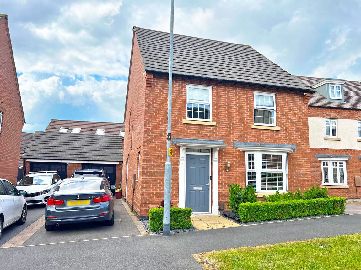 Saunders Drive, Coalville, LE67 4ER