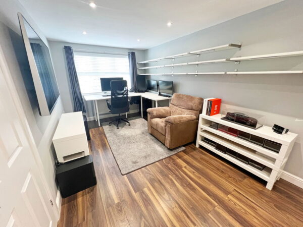Heawood Way, Braunstone, Leicester, LE3 3TJ