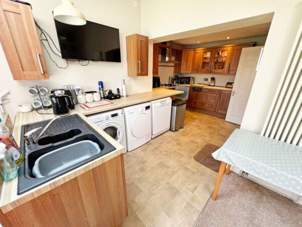 Lodge Road, Fleckney, Leicester, LE8 8BX