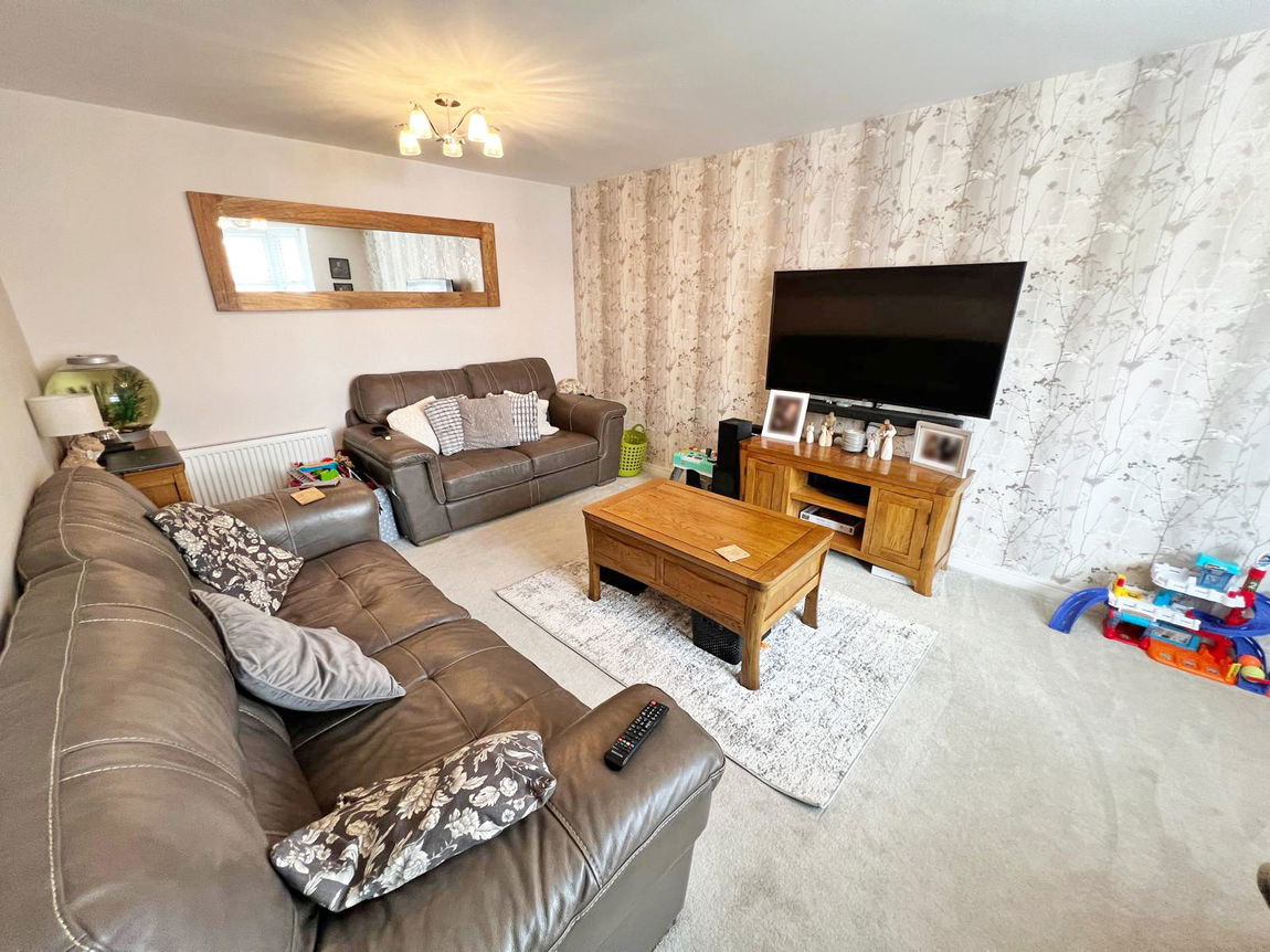 Saunders Drive, Coalville, LE67 4ER