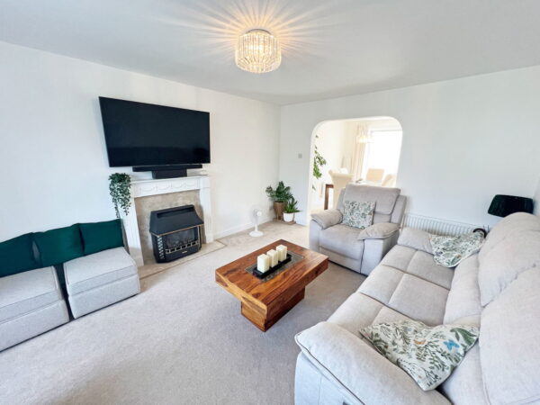 Heawood Way, Braunstone, Leicester, LE3 3TJ