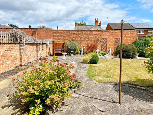 Wellington Street, Syston, Leicester, LE7 2LG