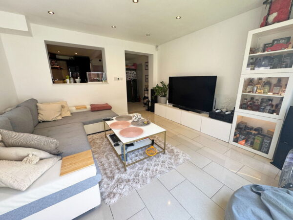 Riverstone Way, Northampton, NN4 9QW