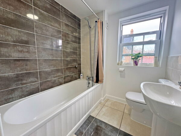 Lewis Close, Kempston, Bedford, MK42