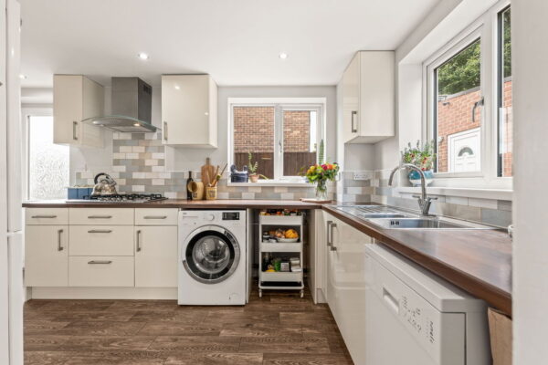 Mosswood Crescent, Nottingham, Nottinghamshire, NG5 5SW
