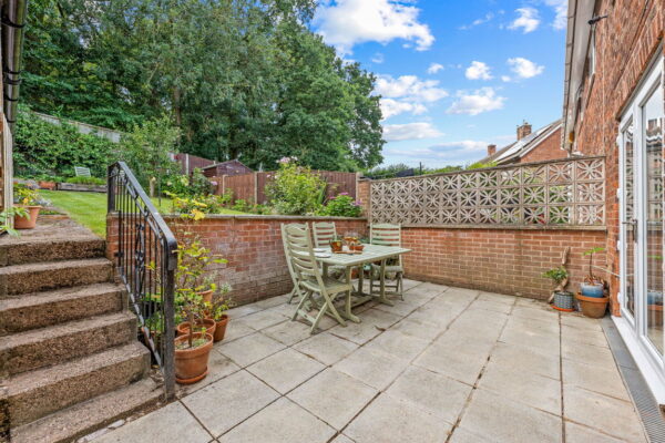 Mosswood Crescent, Nottingham, Nottinghamshire, NG5 5SW