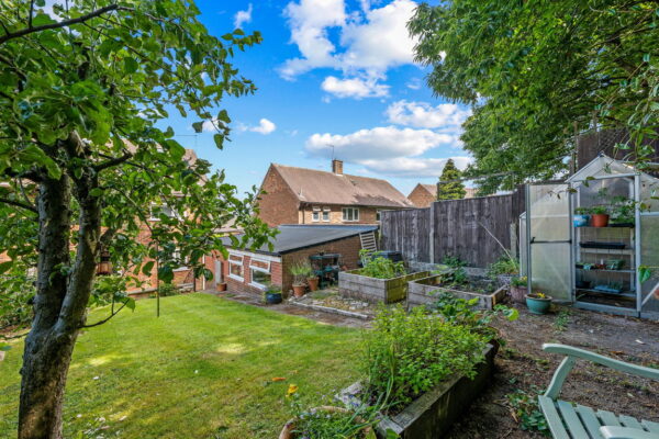 Mosswood Crescent, Nottingham, Nottinghamshire, NG5 5SW