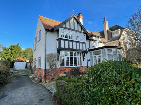 Shardeloes Road, Skegness, PE25 3AA