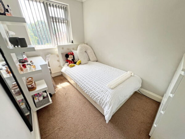 Meadowsweet Road, Hamilton, Leicester, LE5 1TP