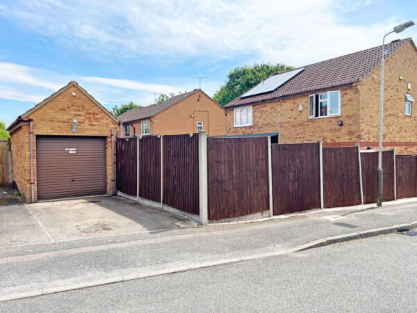 Meadowsweet Road, Hamilton, Leicester, LE5 1TP