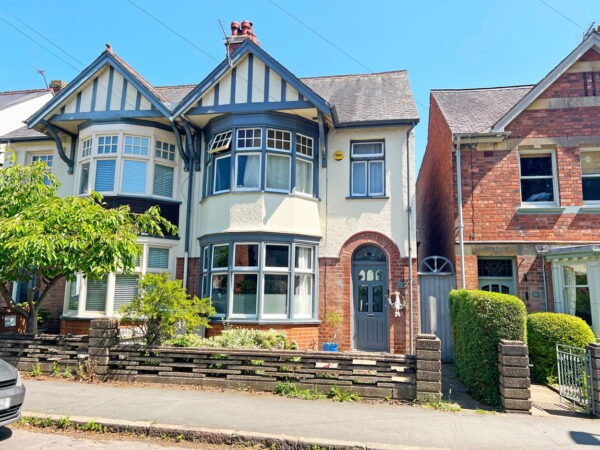 Cleveland Road, Hinckley, LE10 0AJ