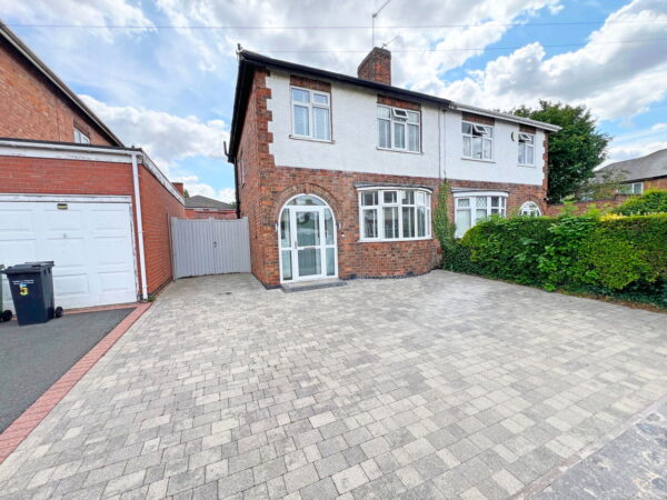 Willow Park Drive, Wigston, LE18 1EB