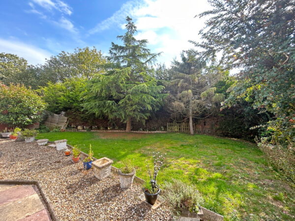 St. Annes Close, Skegness, Lincolnshire, PE25 1DE