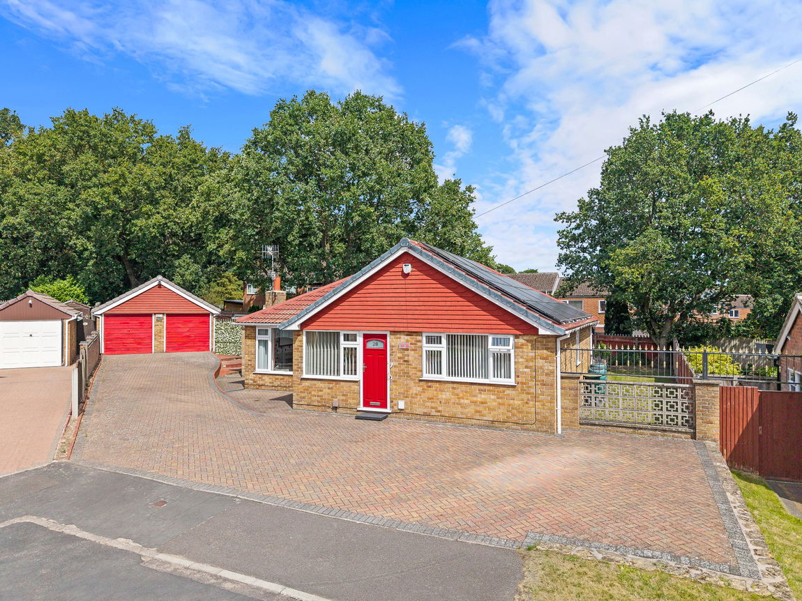 Cuillin Close, Nottingham, Nottinghamshire, NG5 5EH