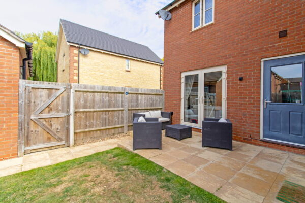 Harvest Close, Weldon, Corby, Northamptonshire, NN17 3LE