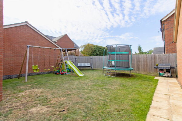 Harvest Close, Weldon, Corby, Northamptonshire, NN17 3LE