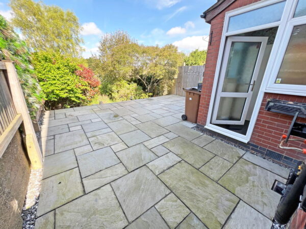 Woodland Avenue, Burbage, Hinckley, LE10 2BD