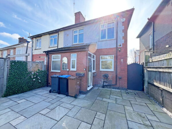 Woodland Avenue, Burbage, Hinckley, LE10 2BD