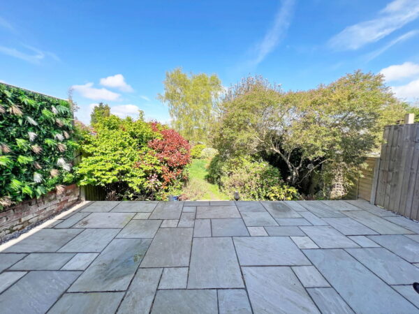 Woodland Avenue, Burbage, Hinckley, LE10 2BD