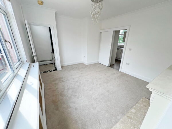 Woodland Avenue, Burbage, Hinckley, LE10 2BD
