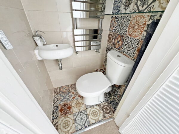 Woodland Avenue, Burbage, Hinckley, LE10 2BD