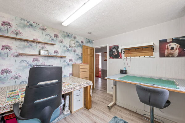 Cuillin Close, Nottingham, Nottinghamshire, NG5 5EH