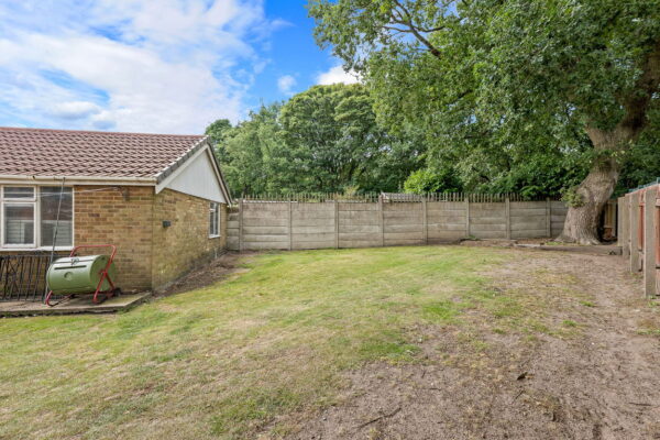 Cuillin Close, Nottingham, Nottinghamshire, NG5 5EH