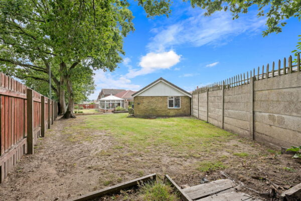 Cuillin Close, Nottingham, Nottinghamshire, NG5 5EH