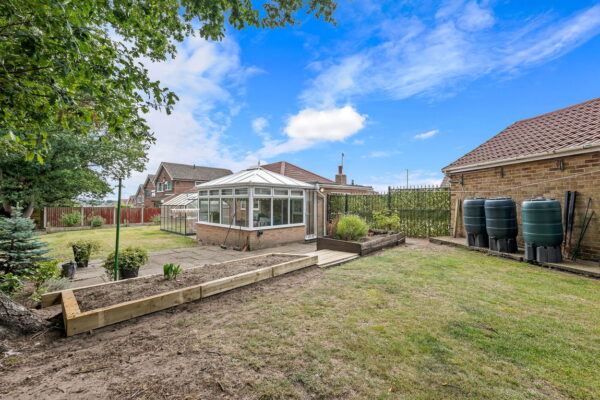 Cuillin Close, Nottingham, Nottinghamshire, NG5 5EH