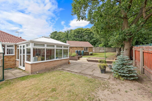 Cuillin Close, Nottingham, Nottinghamshire, NG5 5EH