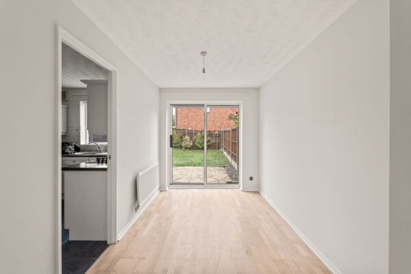 Silver Birch Close, Nottingham, Nottinghamshire, NG6 8PY